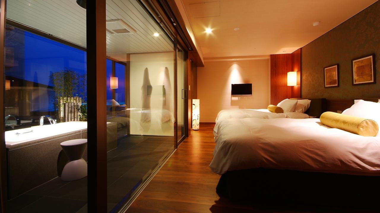 Hotel Kinparo Тойоока Екстер'єр фото